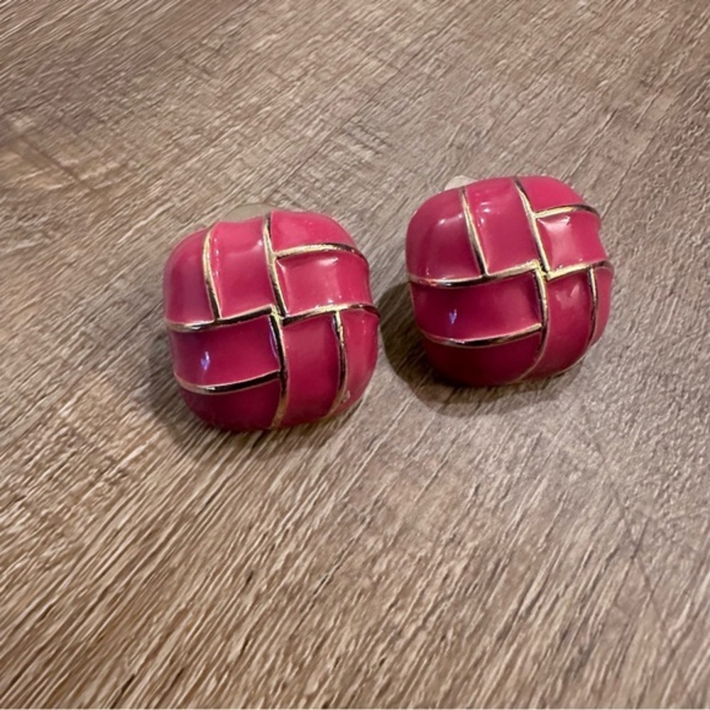 VTG EARRINGS PINK CHUNKY WIDE SHINY GOLD‎ TONE Post HIGH END
